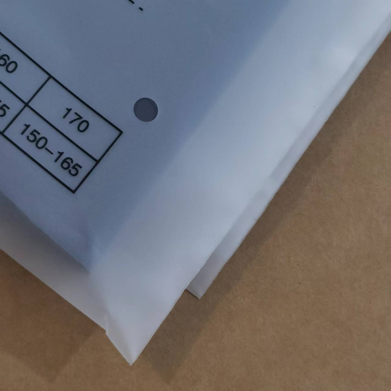 In stock wholesale self-sealing universal packaging bag clothing underwear clip chain self-sealing bag infant children underwear zipper bag