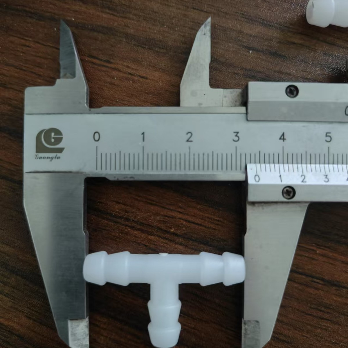 Equal Diameter Tee Connector Plastic Connector Barbed Hose 6mm Oxygen Tube Hose Connector Pe