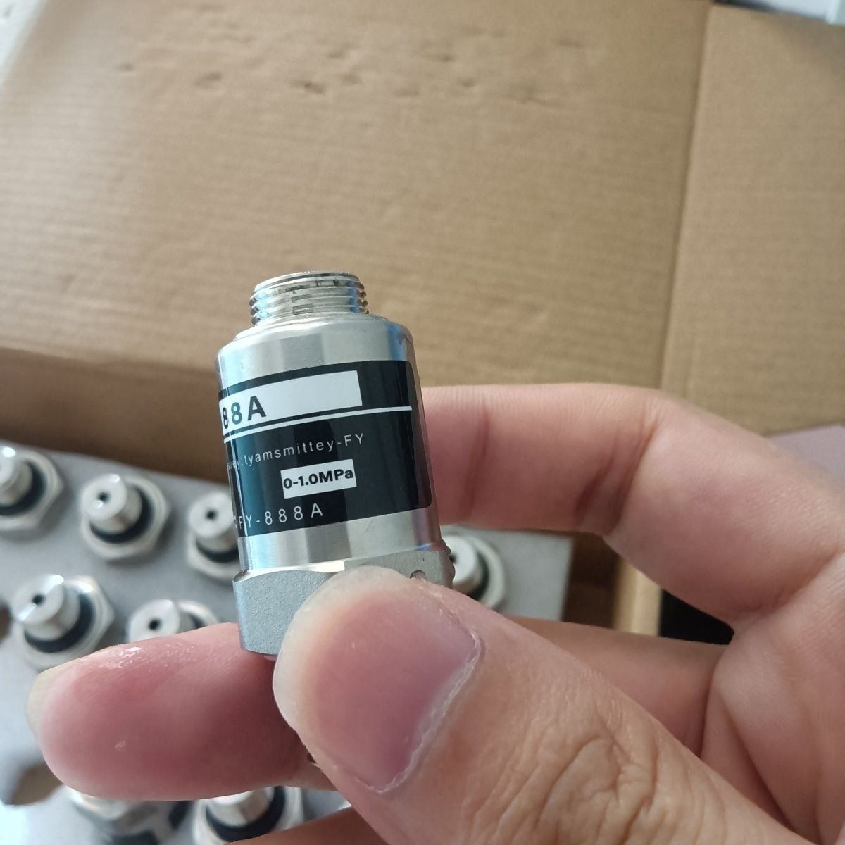 Pressure Sensor Two-Point Tooth Without Wire Probe Current 4-20Ma Voltage 9-36 Volt Universal Air Compressor Water Pump