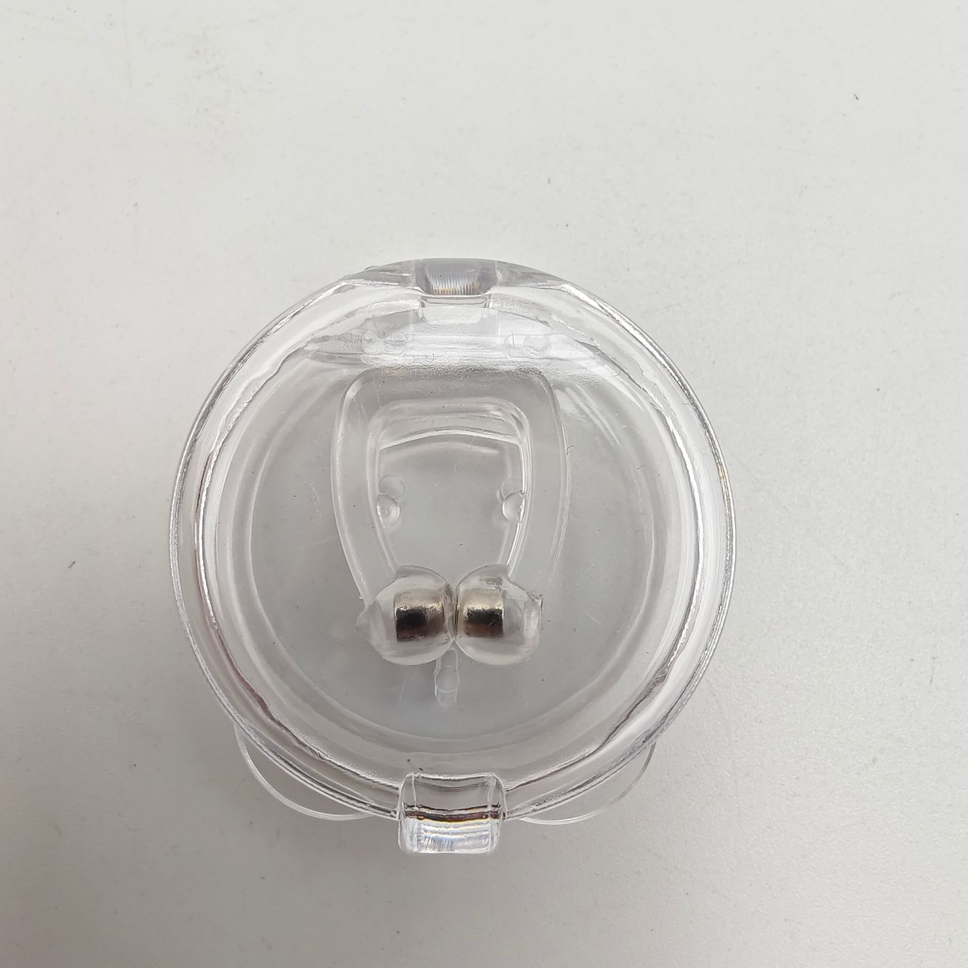 Cross-border Anti-snoring Artifact Sleep Breathing Correction Anti-snoring Nose Clip Mini Magnetic Silicone Anti-snoring Device in Stock