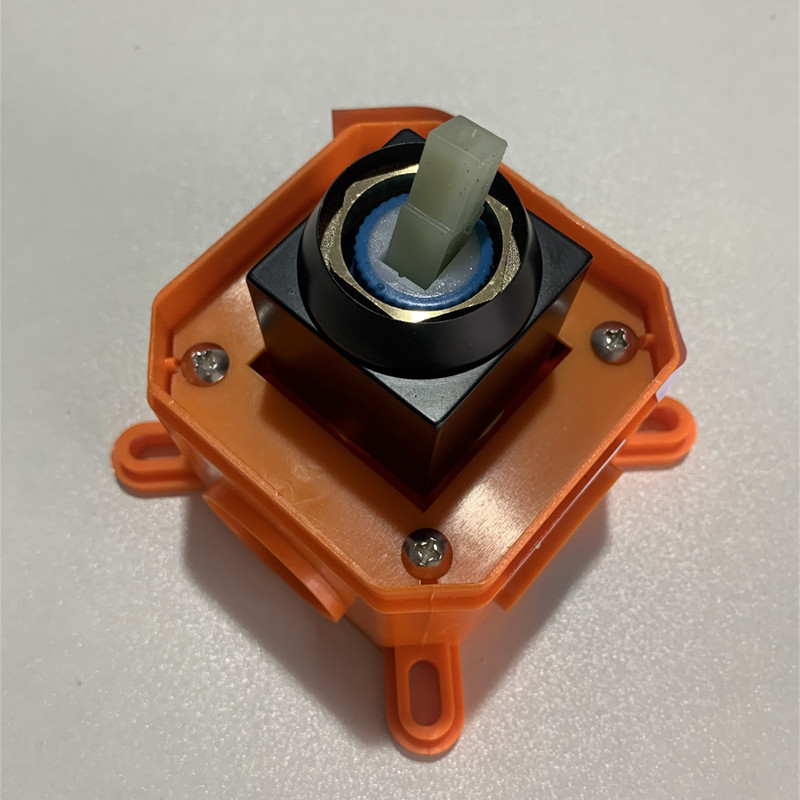 All-Copper Concealed Shower Head Wall-Mounted Single-Function Square Hot and Cold Shower Faucet Shower Set for Wall Installation