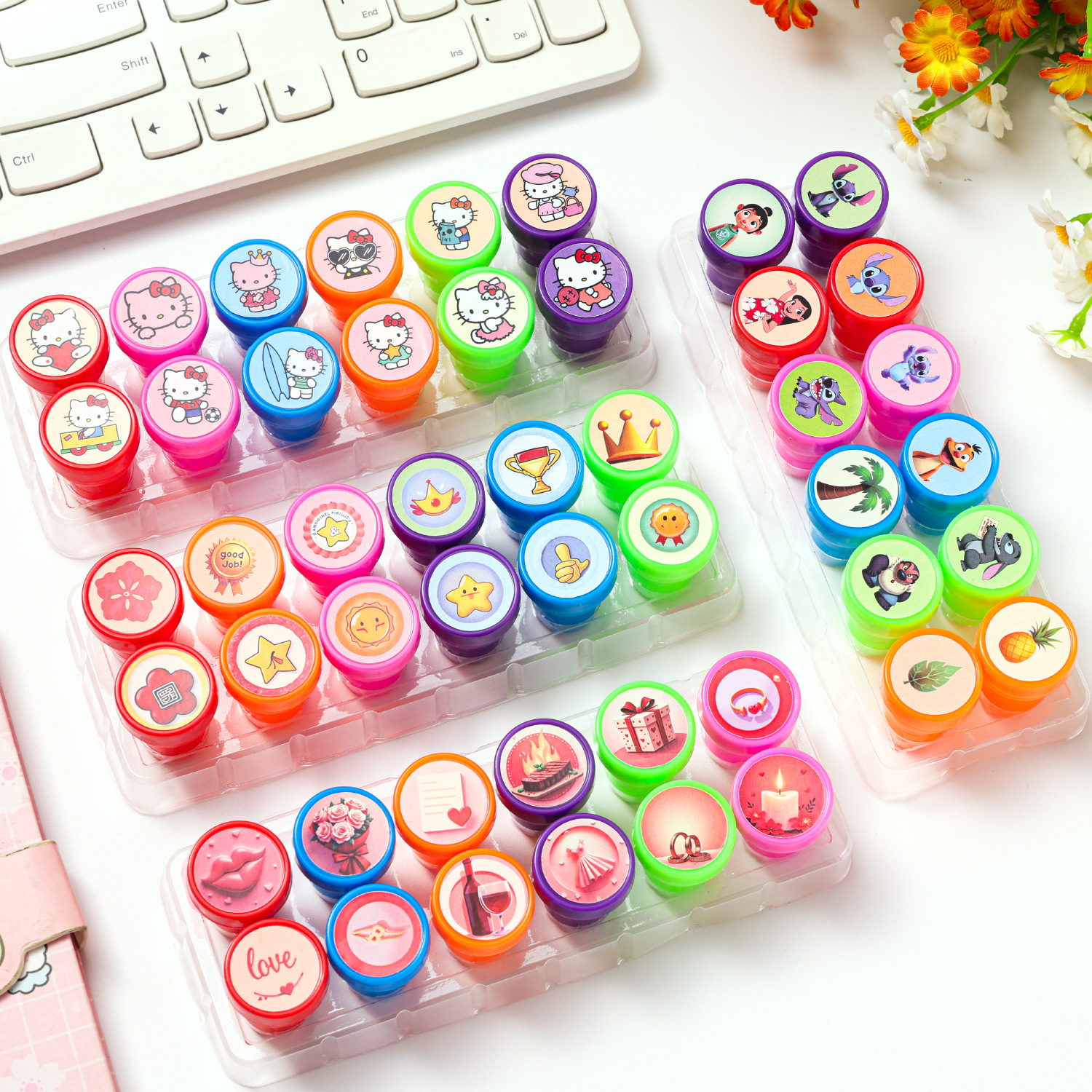 Christmas, Halloween and Other Holiday Elements Stamps, Interesting Cartoon Children's Stamps