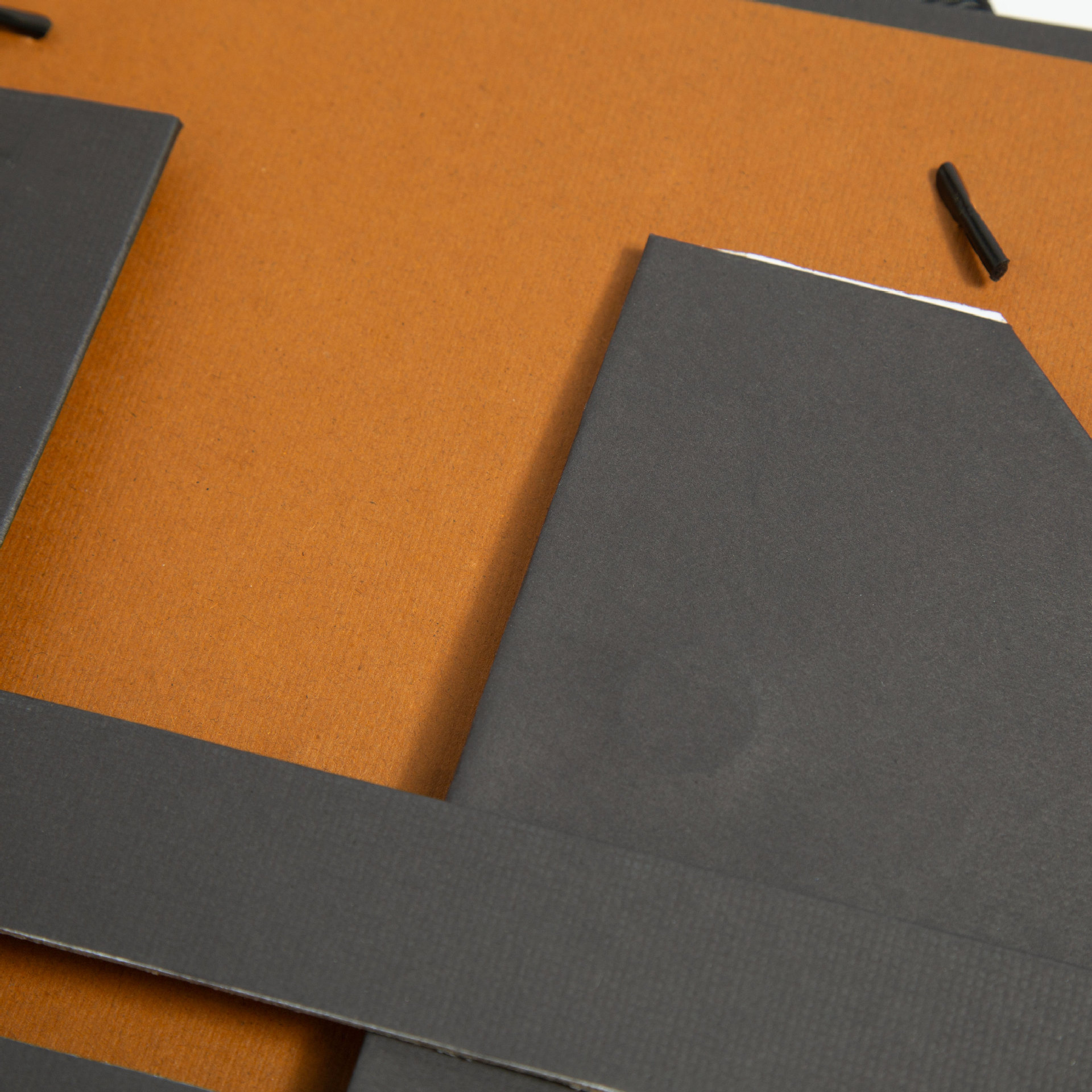 Focus on Quality, One-To-One European and American Luxury Brand Coac* Foldableing Box Can Be Printed with Logo