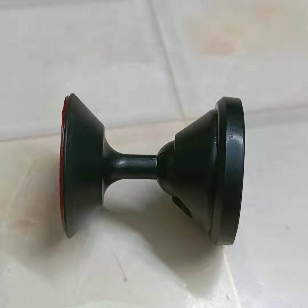 Factory in stock strong adsorption built-in magnet light small ABS plastic car phone holder camera base