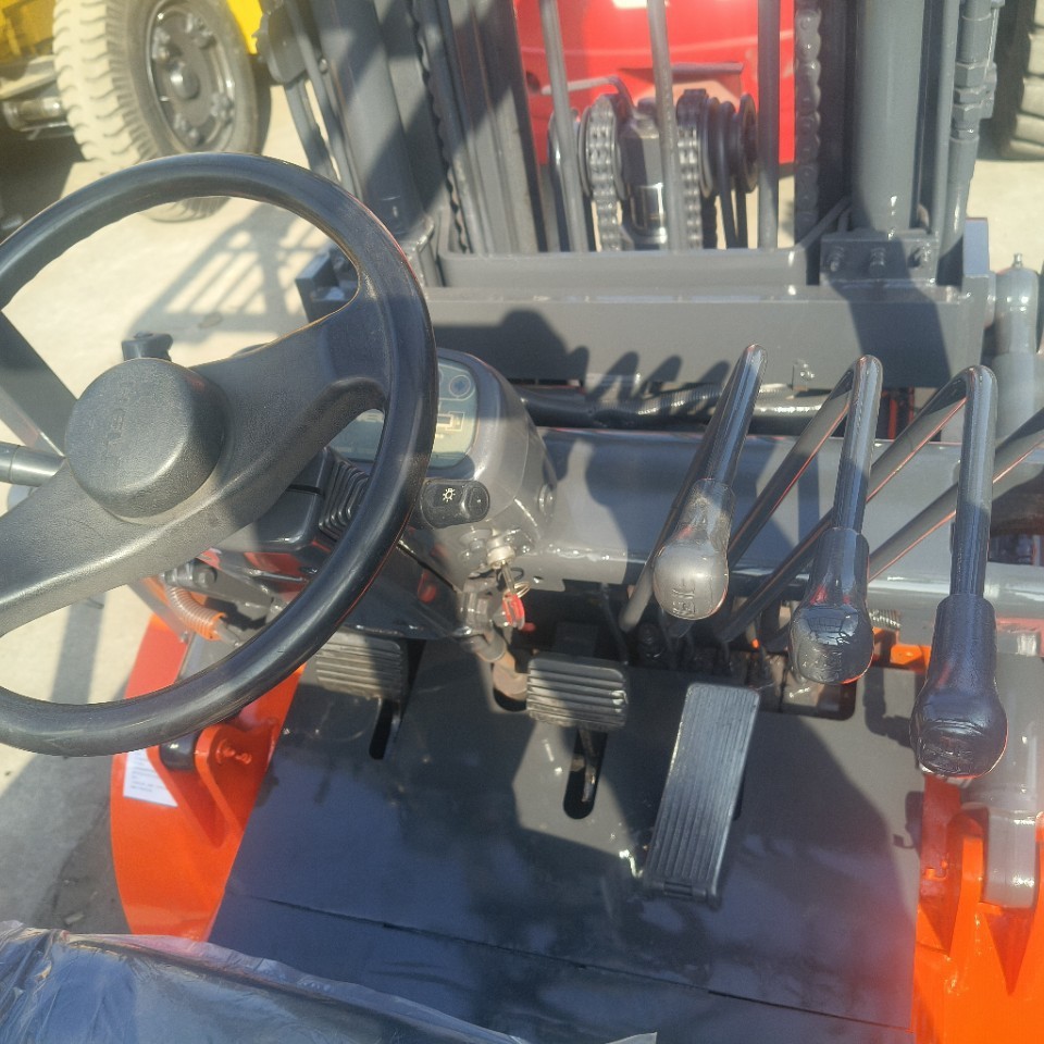 Exported to Foreign Countries for Export Second-Hand Heli 3-Ton 5-Ton Forklift 10 Heli Forklift High Mast