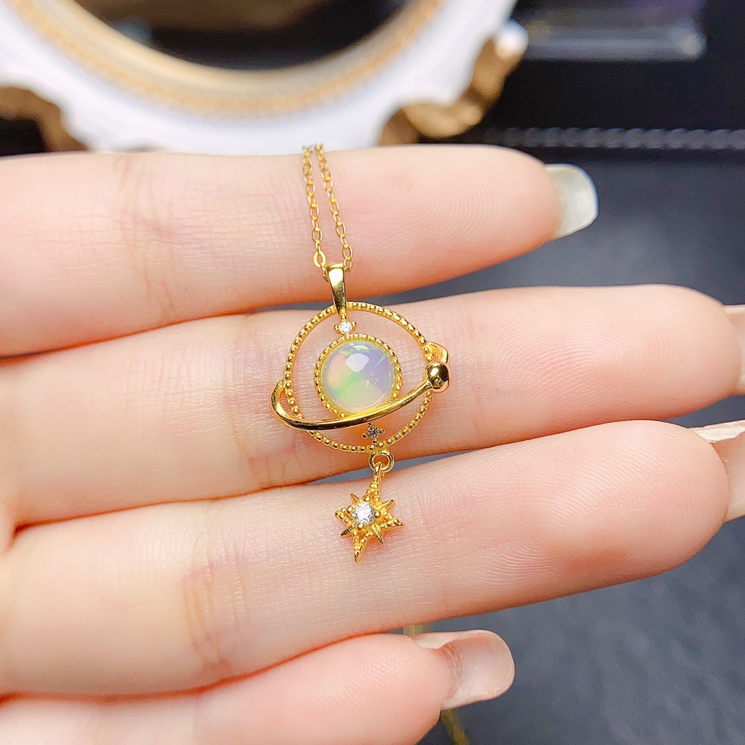 Factory wholesale explosions natural white opal pendant S925 silver inlaid main stone 6*6 selling Europe and the United States a generation of hair