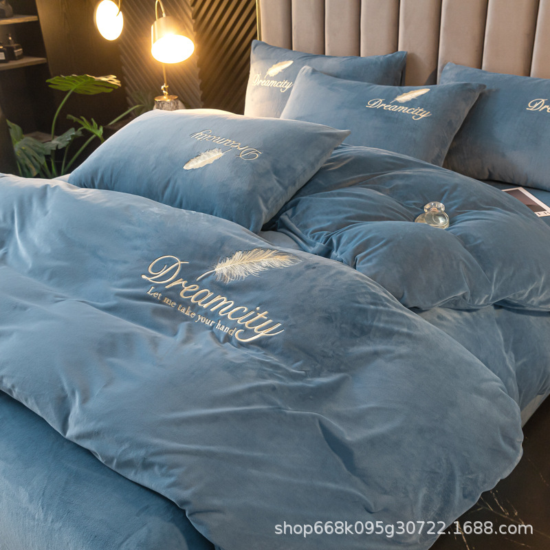 Трендовый комплект из четырех предметов с вышивкой из кристаллического велюра, однотонный, французский молочный велюр, высокий вес