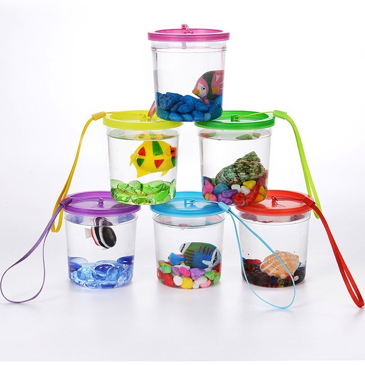 With portable Betta cup jellyfish Cup wholesale insect children's toys ornamental small fish box turtle box