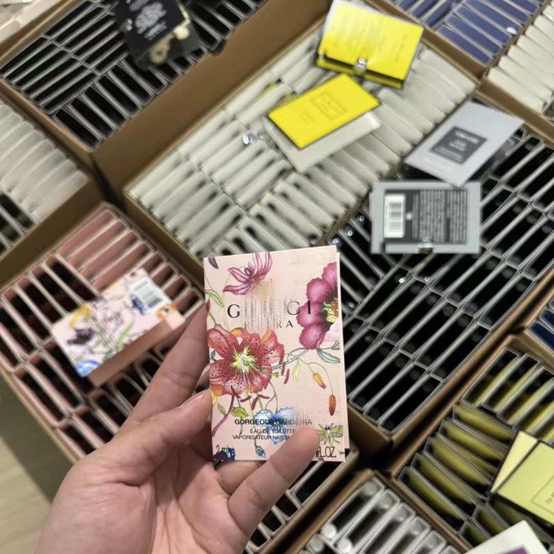 Vietnam Cross-Border Big-Name Card Perfume Sample Test Tube 2ml Opium Reverse Sweetheart Meets the Blue True Self Wilderness