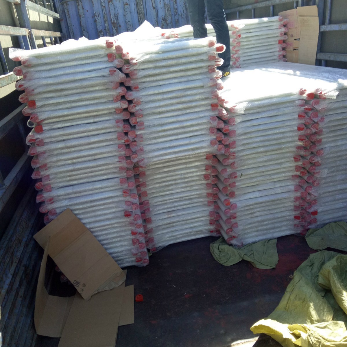 Carbon steel radiator computer temperature control thermostat radiator radiator household winter heating thickened radiator wholesale