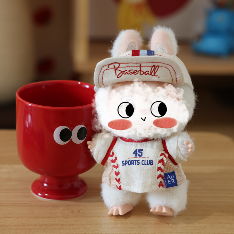 Only the Clothes and Hat Are Included in the Labubu Doll Outfit, Which Includes a Baseball Suit for Doll Dressing Up, the New 2026 Model for Doll Machines