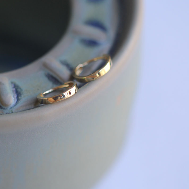 Smooth earring 1.8mm wide pure 9k gold light plate temperament simple small earrings ear buckle