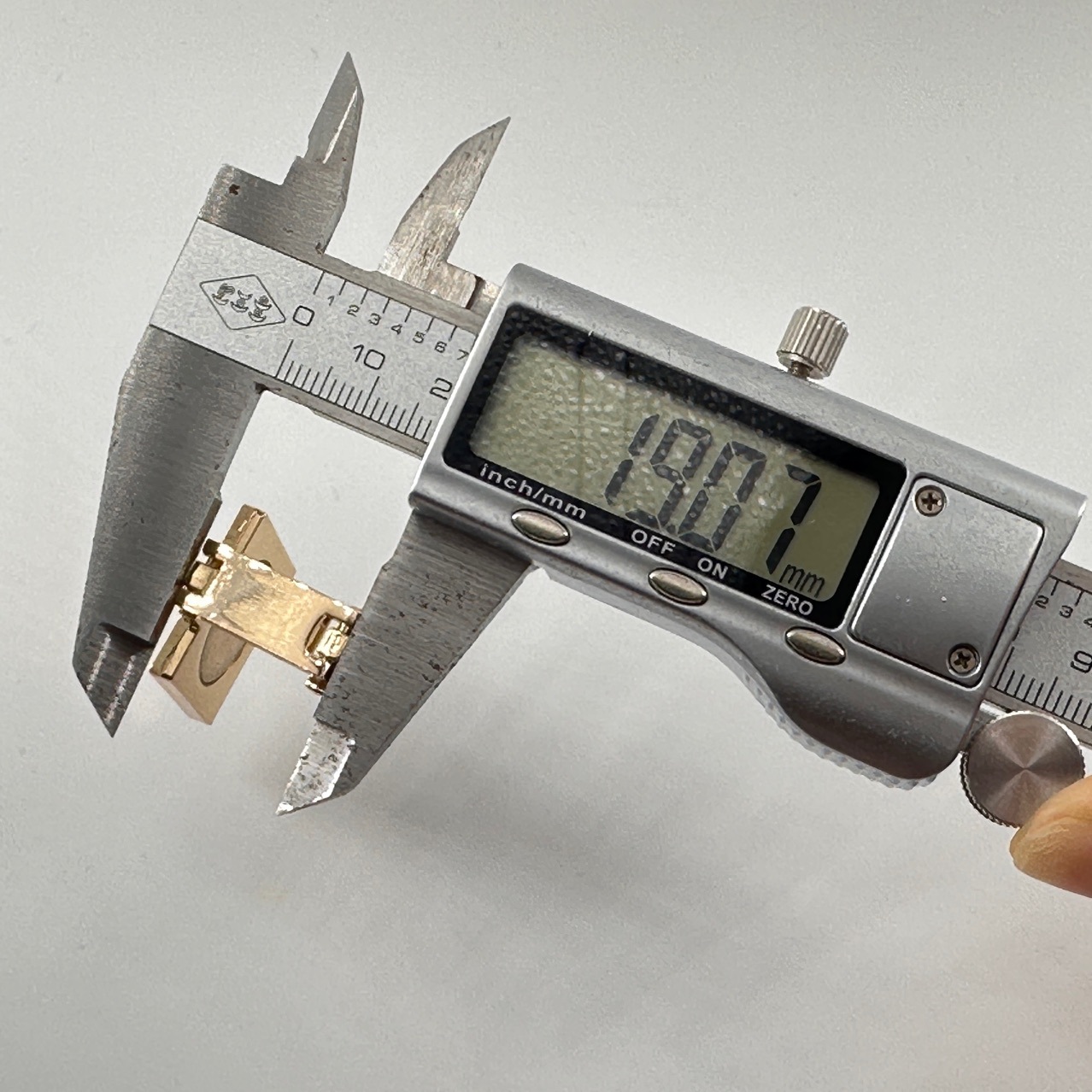 Notebook Metal Buckle Notebook Three-Section Movable Buckle Dragon Pattern Notebook Buckle Colorful Dripping Process