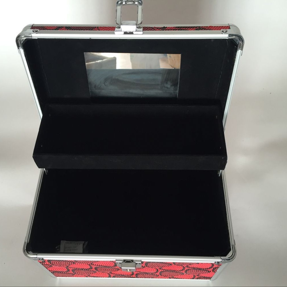 Processing and Customizing Cosmetic Cases, Customizing Drawings and Samples, Professionally Producing Various Aluminum Boxes