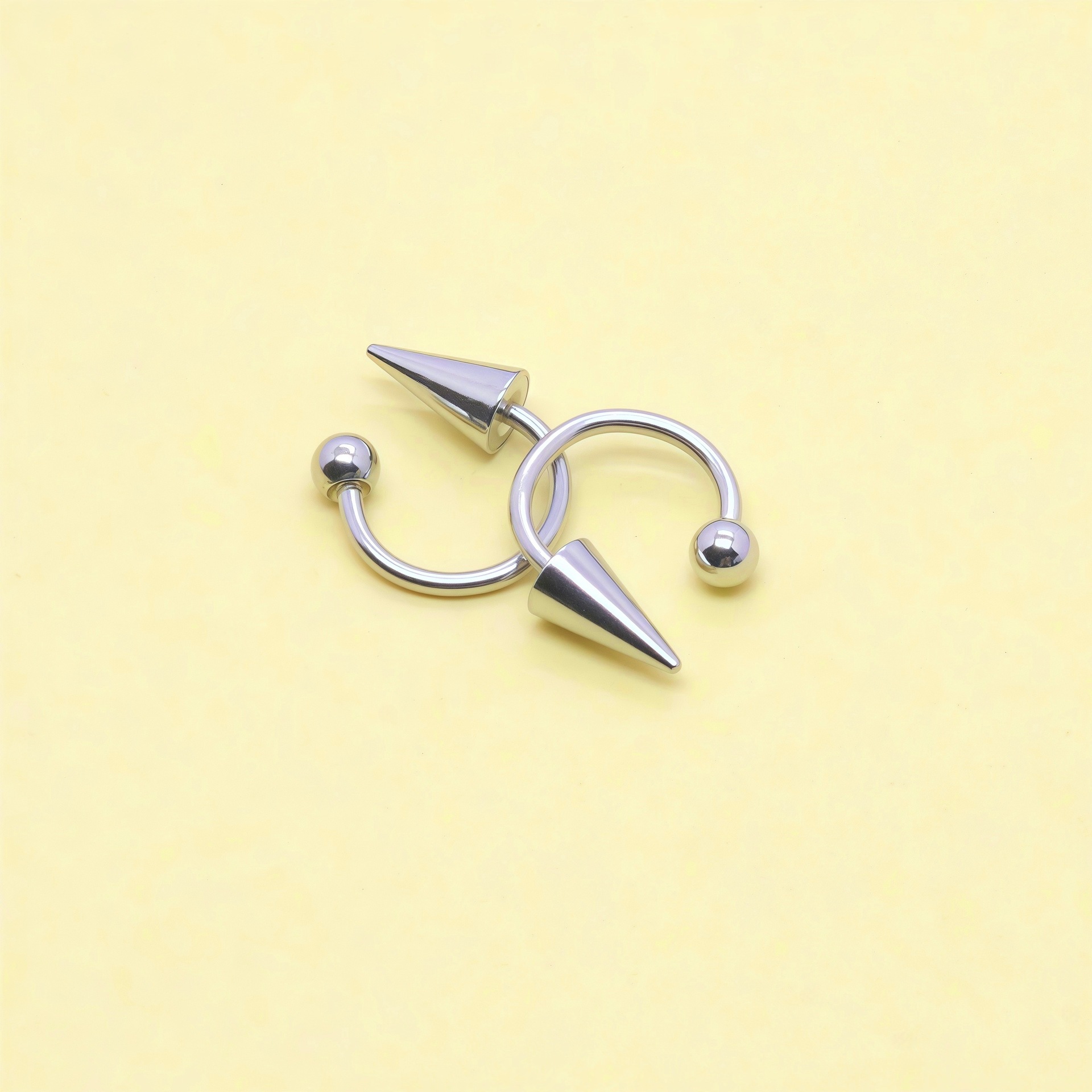 Cross-Border Stainless Steel Horseshoe Rod Pointed Cone Lip Ring Personalized Cool Punk Lip Nail Devil Stud Piercing Lip Jewelry Small Wholesale