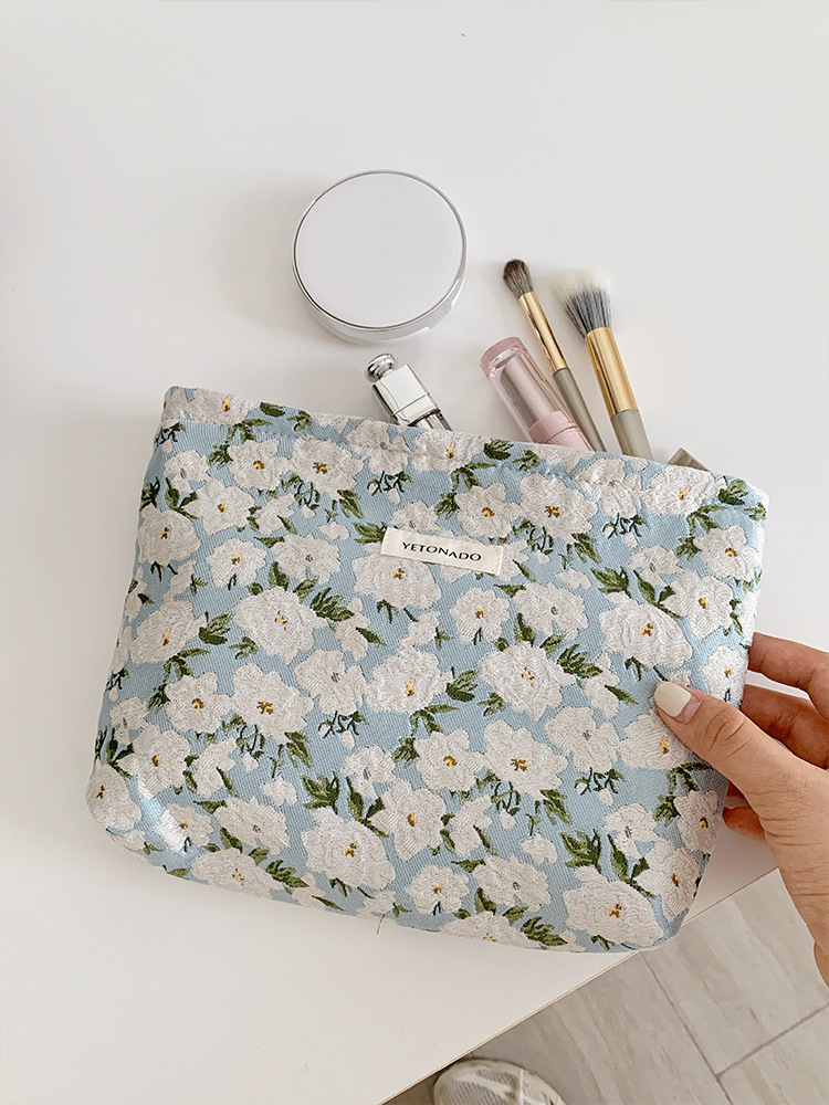 New Women's Cosmetic Bag Large Capacity Original Niche Design Elegant Jacquard Clutch Retro Portable Storage Bag