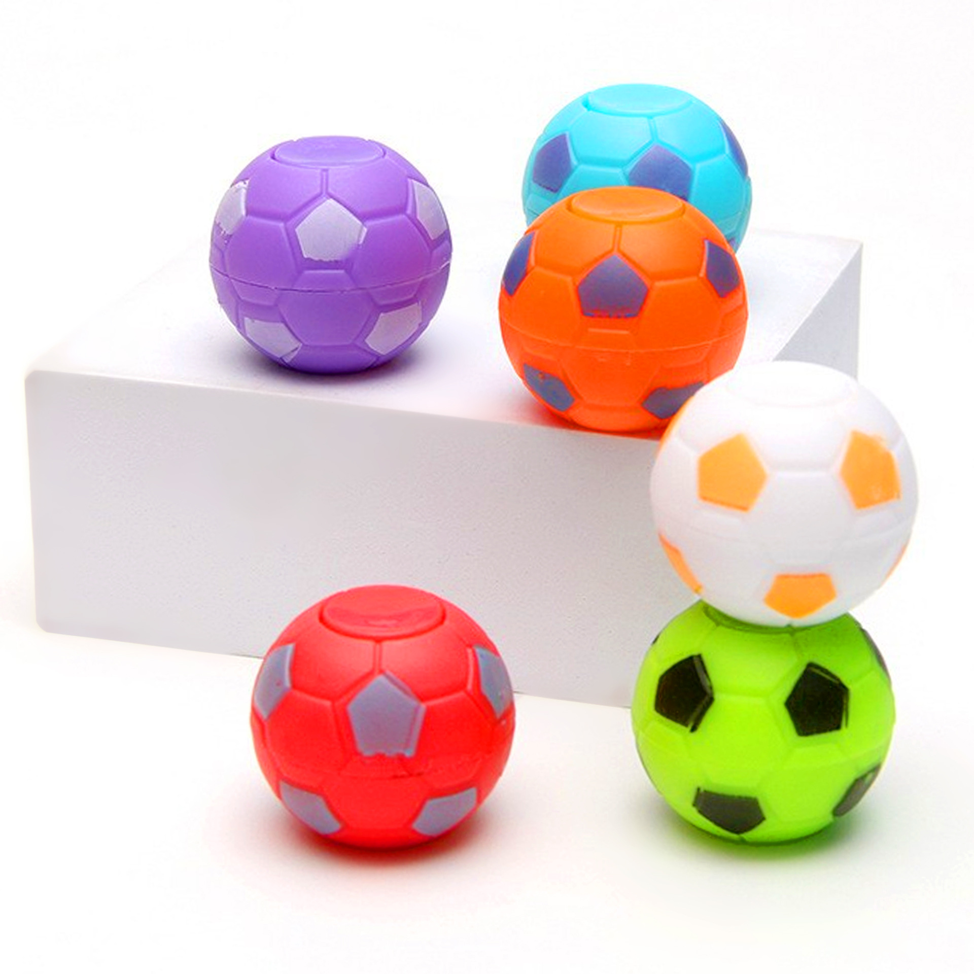 Decompression nostalgic creative decompression finger gyro twist egg toy 35mm vent decompression football fingertip gyro wholesale