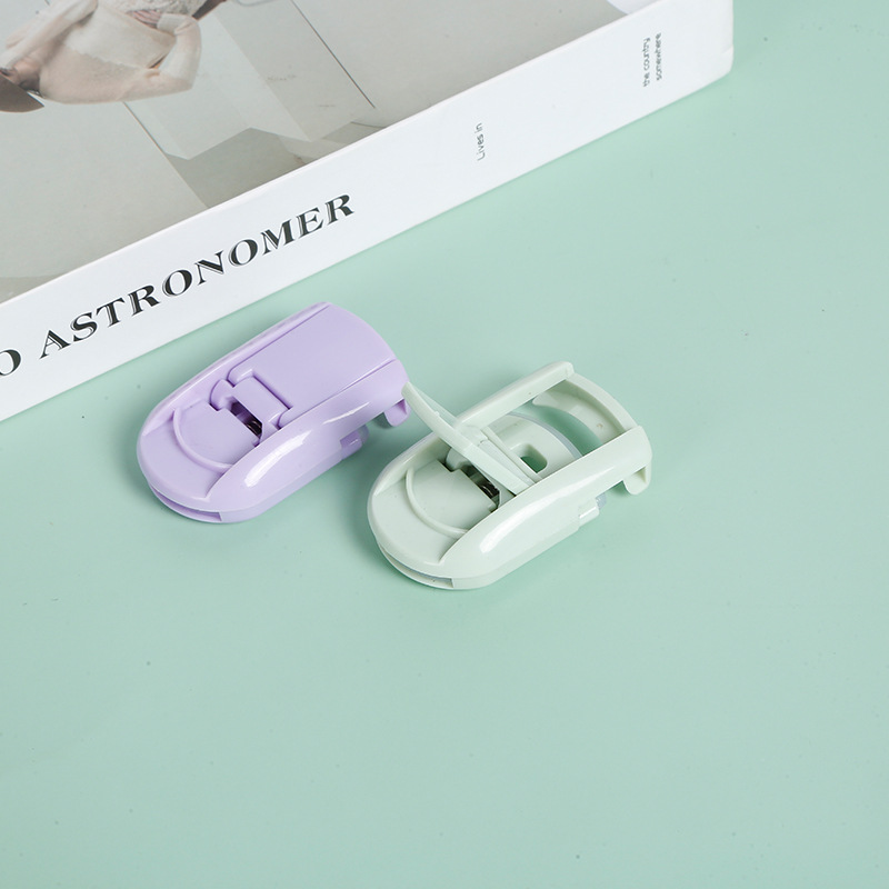 Beauty Makeup Tools Beginners Portable Easy-to-Use Eye Eyelash Maker Manual Mini Eyelash Curler Lasting Styling Eyelash Curler