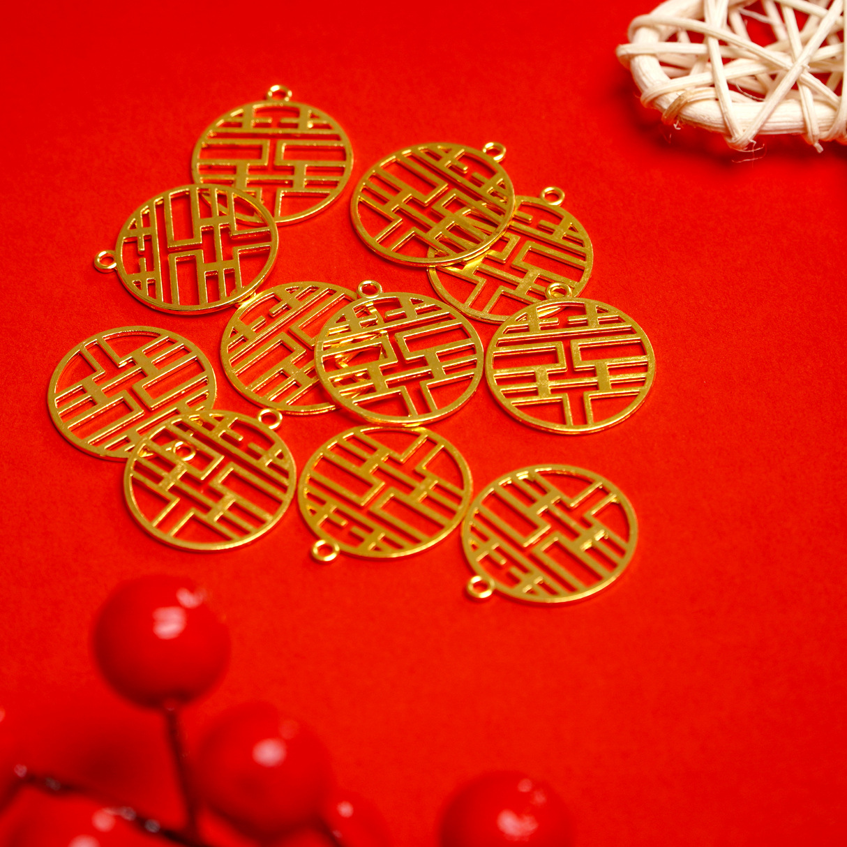 Lin Feng shoelace wedding shoes accessories decorative wedding shoes beaded cute Pearl red Xi jewelry wholesale wedding supplies