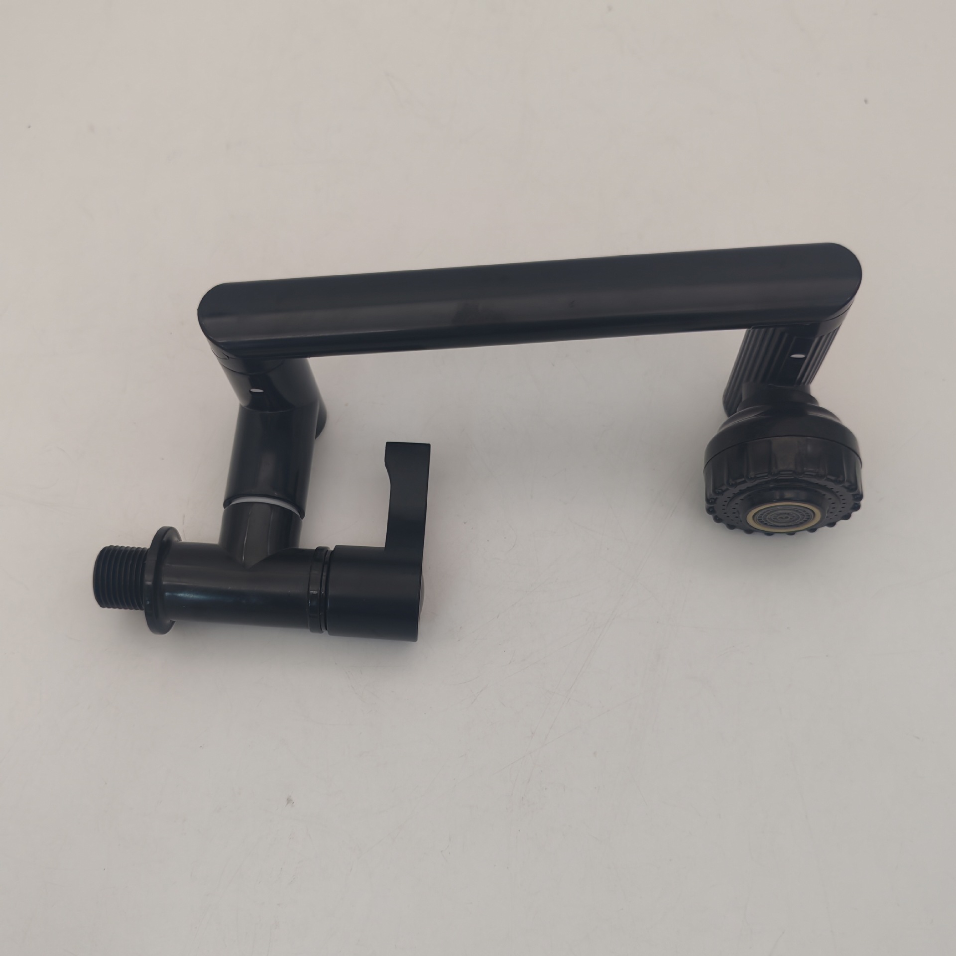 Southeast Asia Plastic In-Wall Lucky Cat Horizontal Mechanical Arm Universal Faucet Kitchen Single Cold Faucet