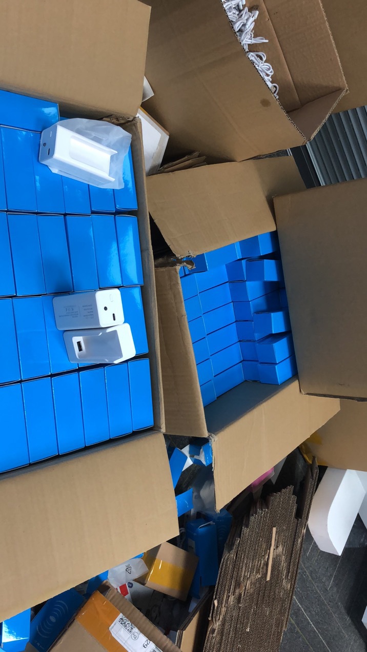 В наличии зарядный бокс мобильный портативный wifi-карта маршрутизатор держатель интернет-карты портативный ufi блок питания