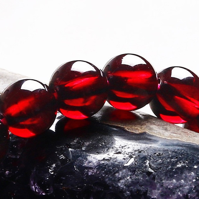 8A Collectible Natural Mozambique Wine Red Garnet Bracelet Bracelet Women's Crystal Single Loop Bracelet Women's Stone
