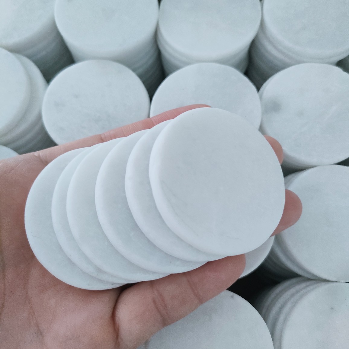 White Painting Stone Chips Can Be Engraved for Kidsren's Painting DIY Art Creative Painting Diameter 5cm