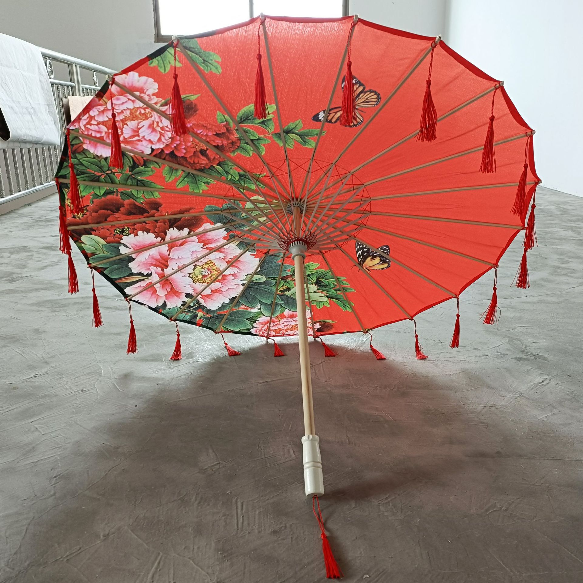 Large Printed Tassel Umbrella Oil Paper Umbrella Classical Sunshade Photo Dance Antique Printed Silk Umbrella
