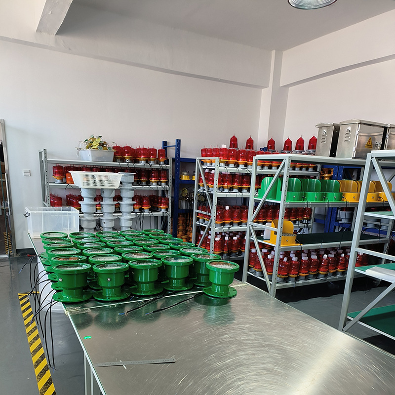 Anti-Bridge Navigation Light Solar Bridge Pier Light Ship Passage Warning Light