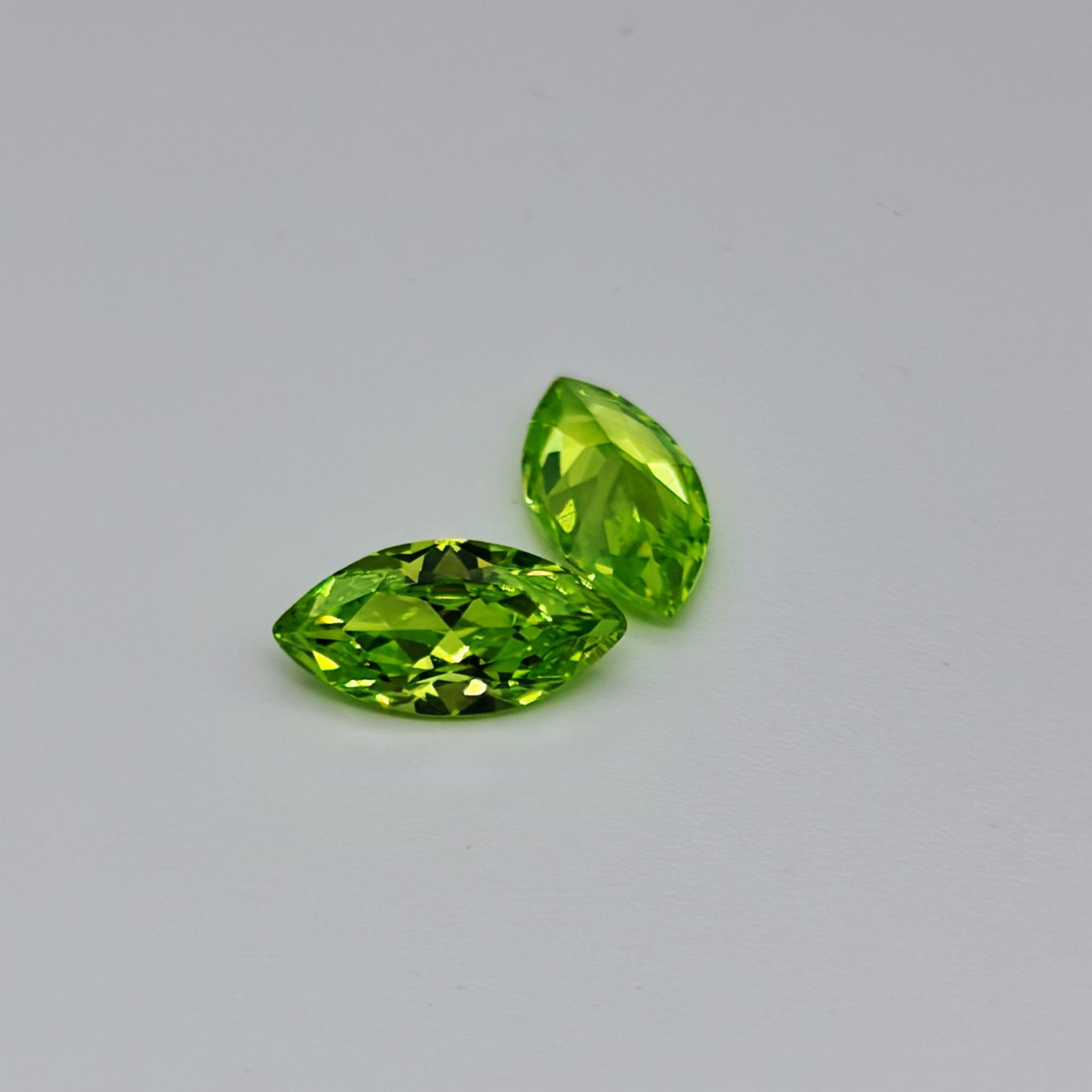 Aaa Colored Leaf-Shaped Marquise Zircon Loose Stone Cz Jewelry Inlay DIY Material