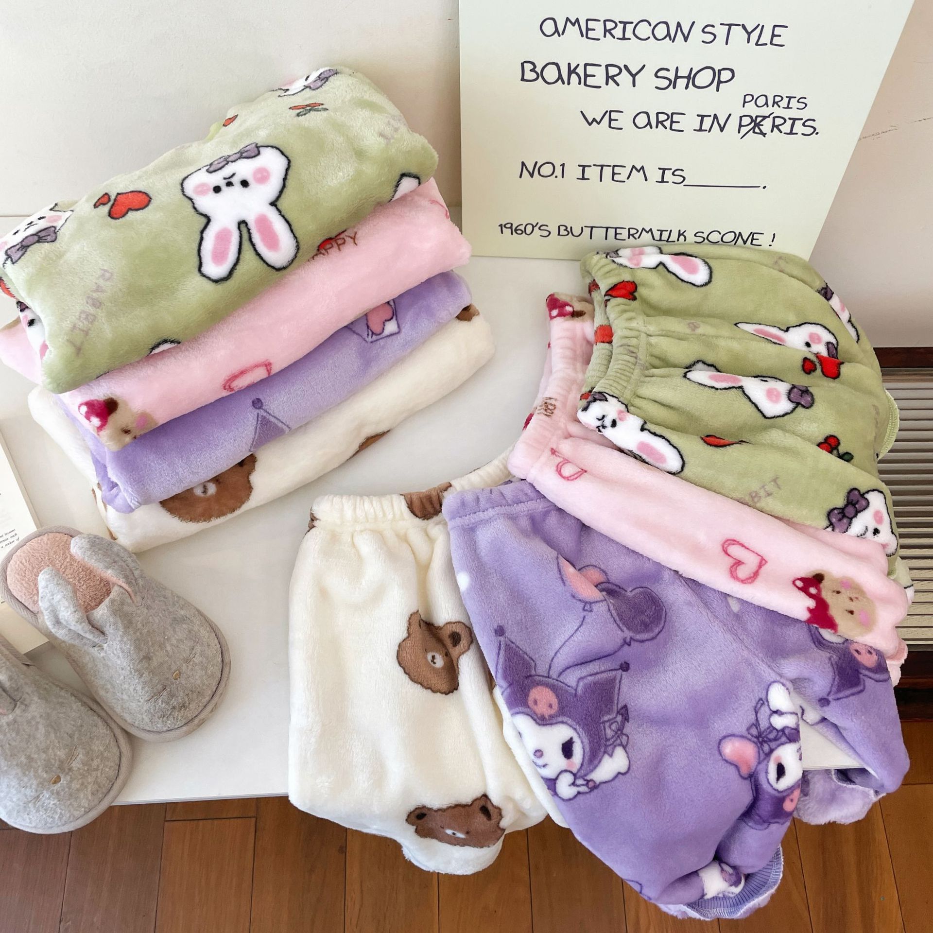 Children's Flannel Pajamas for Boys and Girls Coral Velvet Medium and Large Kidsren Cartoon Round Neck Home Clothes Fleece-lined Thickeneded Set