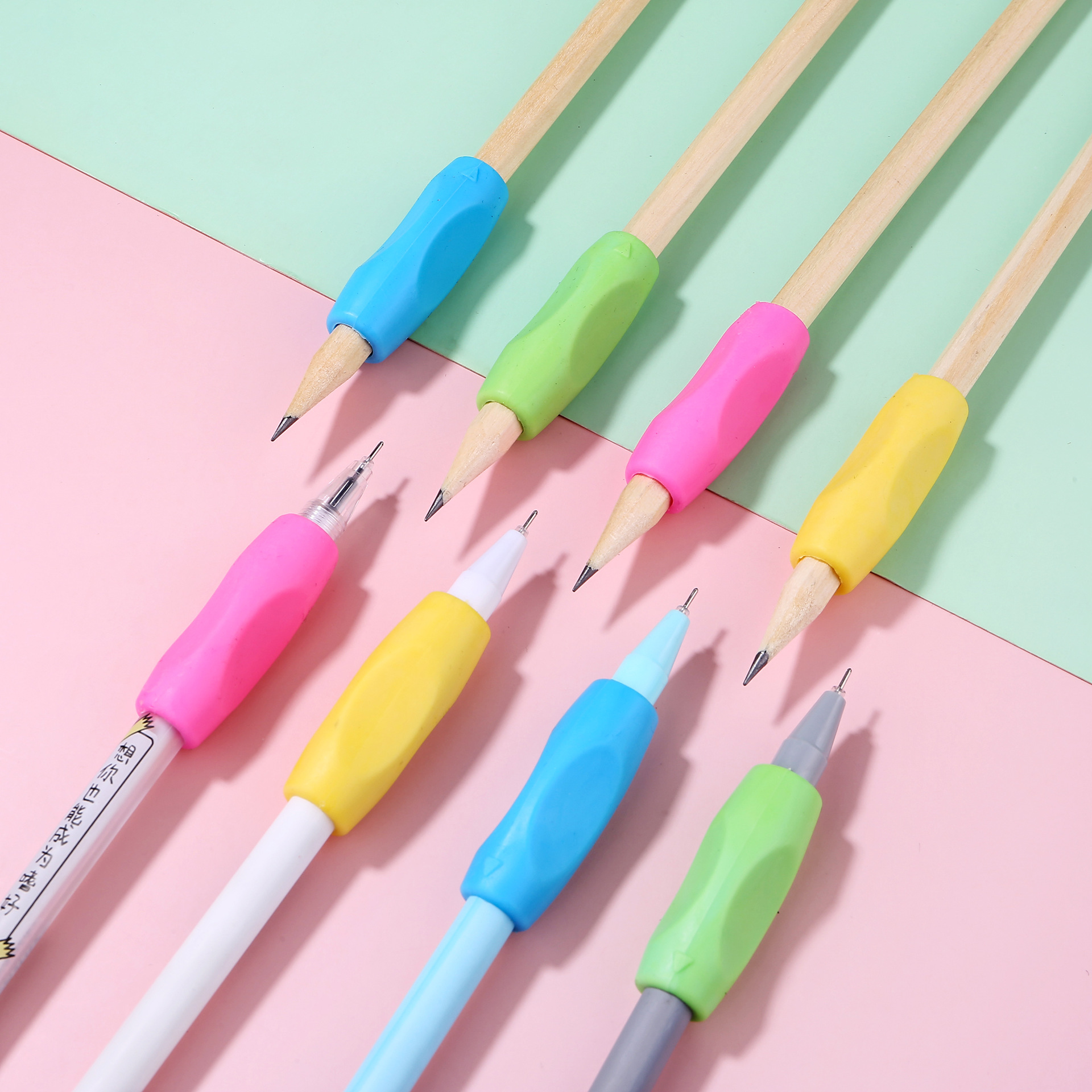 Pupils Pencil Grip Corrector Correcting Pen-holding Posture Children's Pen-holding Pen Cover Cap Correcting Pencil Holding Pen Cover