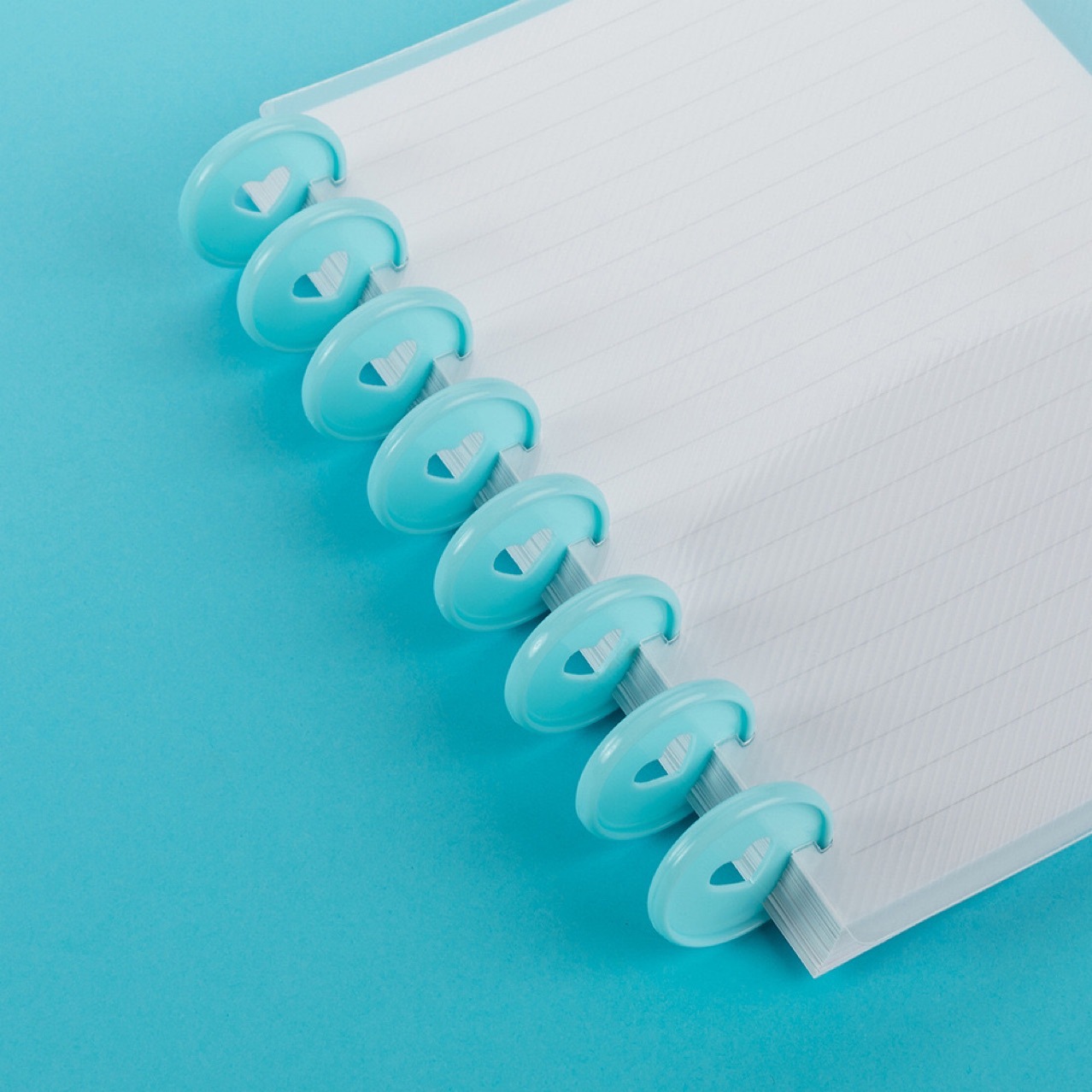 New 24mm Mushroom Hole Notebook Loose-Leaf Buckle Plastic Button 28mm Colorful Heart Center Cut Out Disc Buckle