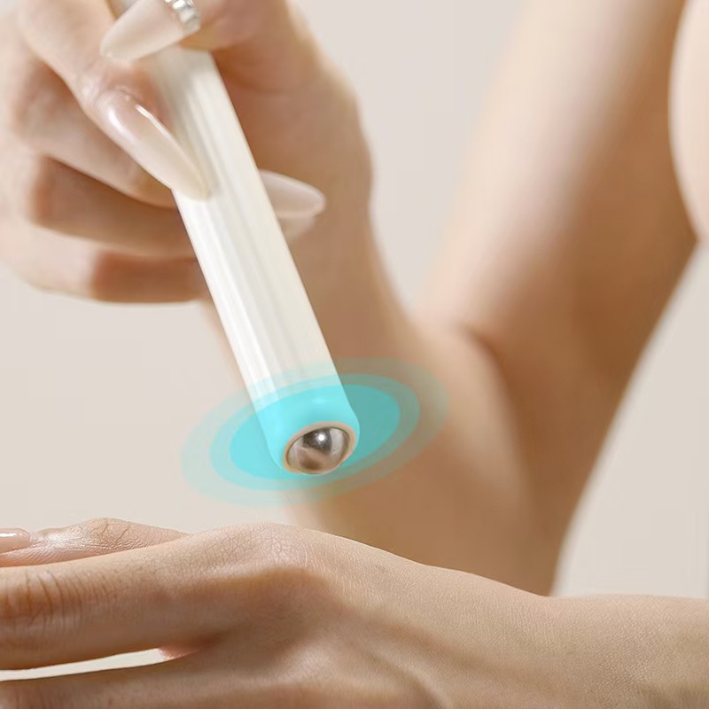 [Patent Holder] Retractable Tickle Artifact That Does Not Require Anyone to Scratch, Accessible Luxury, Multi-Functional Back Rub and Scratch