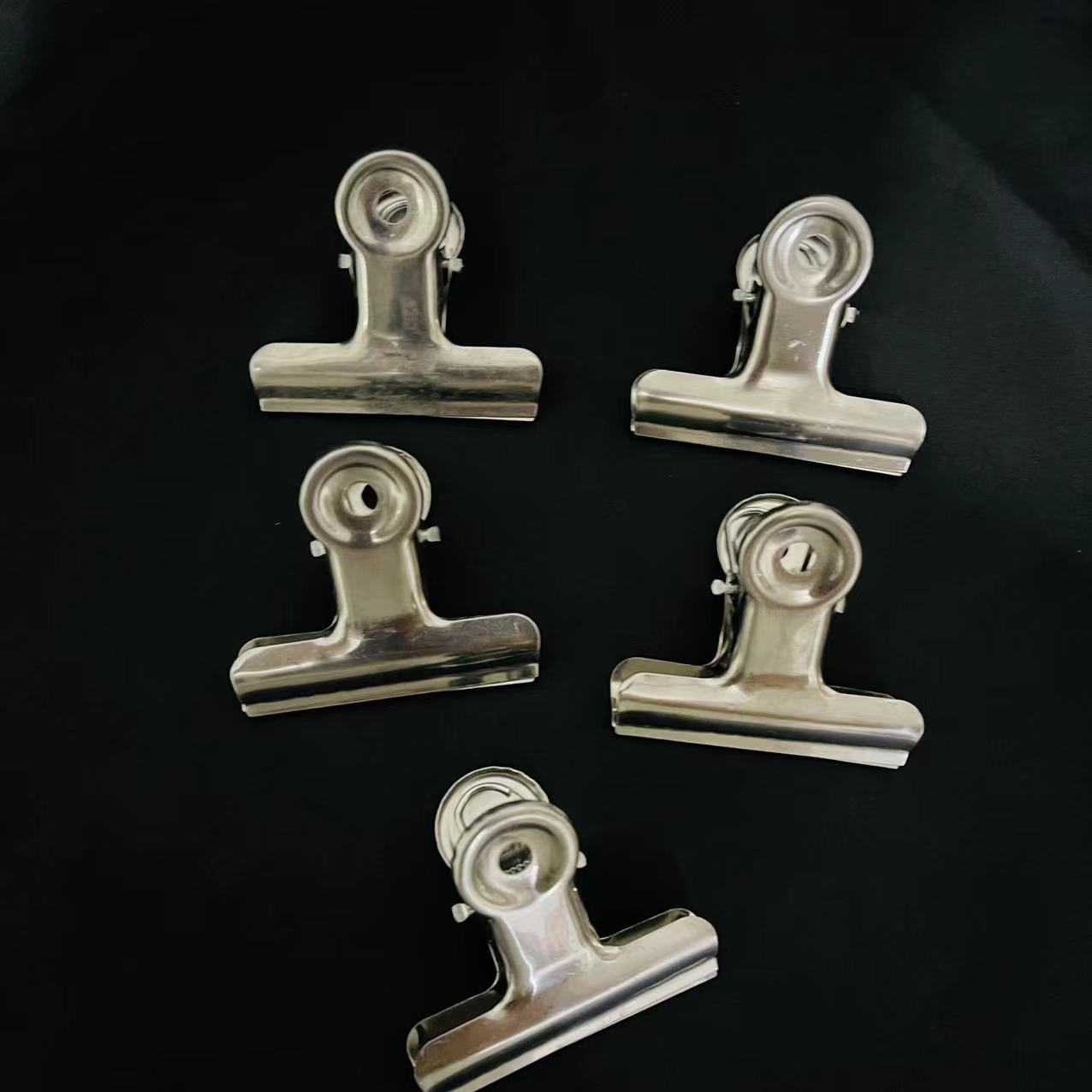 No. 4 Round-head Ticket Holder, Bill Clip, Metal White Iron Clip, Organizer Clip, Book Clip, Stationery Office Clip, 1 Yuan Supply