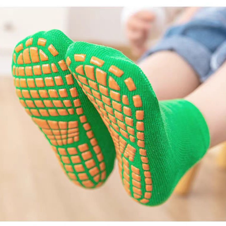 Non-Slip Socks, Trampoline Socks, Kidsren's Early Education Floor Socks, Anti-Slip Playground Socks, Adult Yoga Socks, Sweat-Absorbent and Quick-Drying