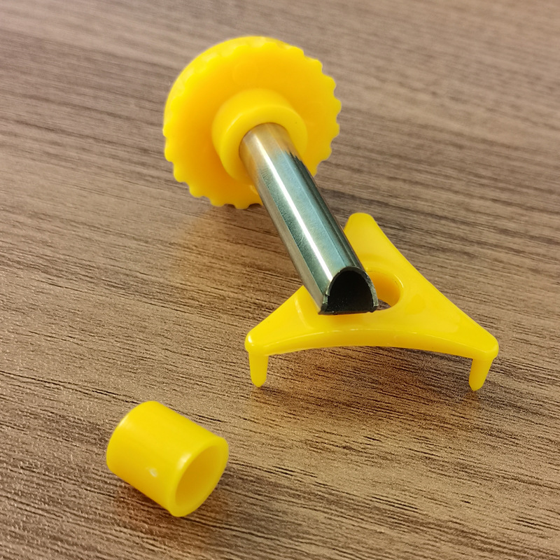 Manufacturer's Stainless Steel Coconut Opener, Portable and Practical Plastic Fruit Hole Opener, Easy Coconut Opening Tool