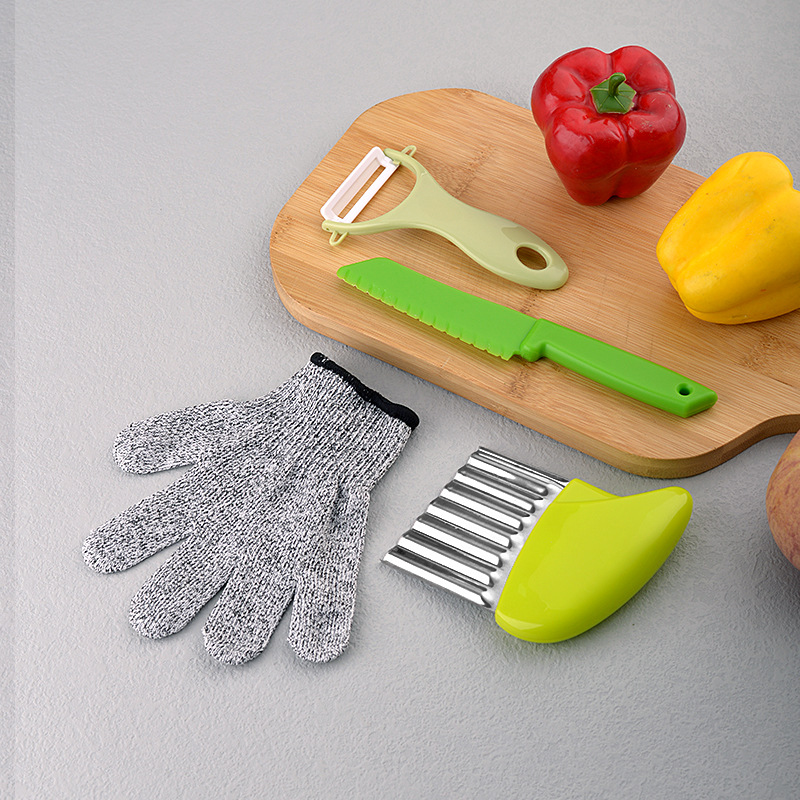 Children's knife suit does not hurt hands chopping board knife early education children's plastic fruit knife suit toy wooden knife