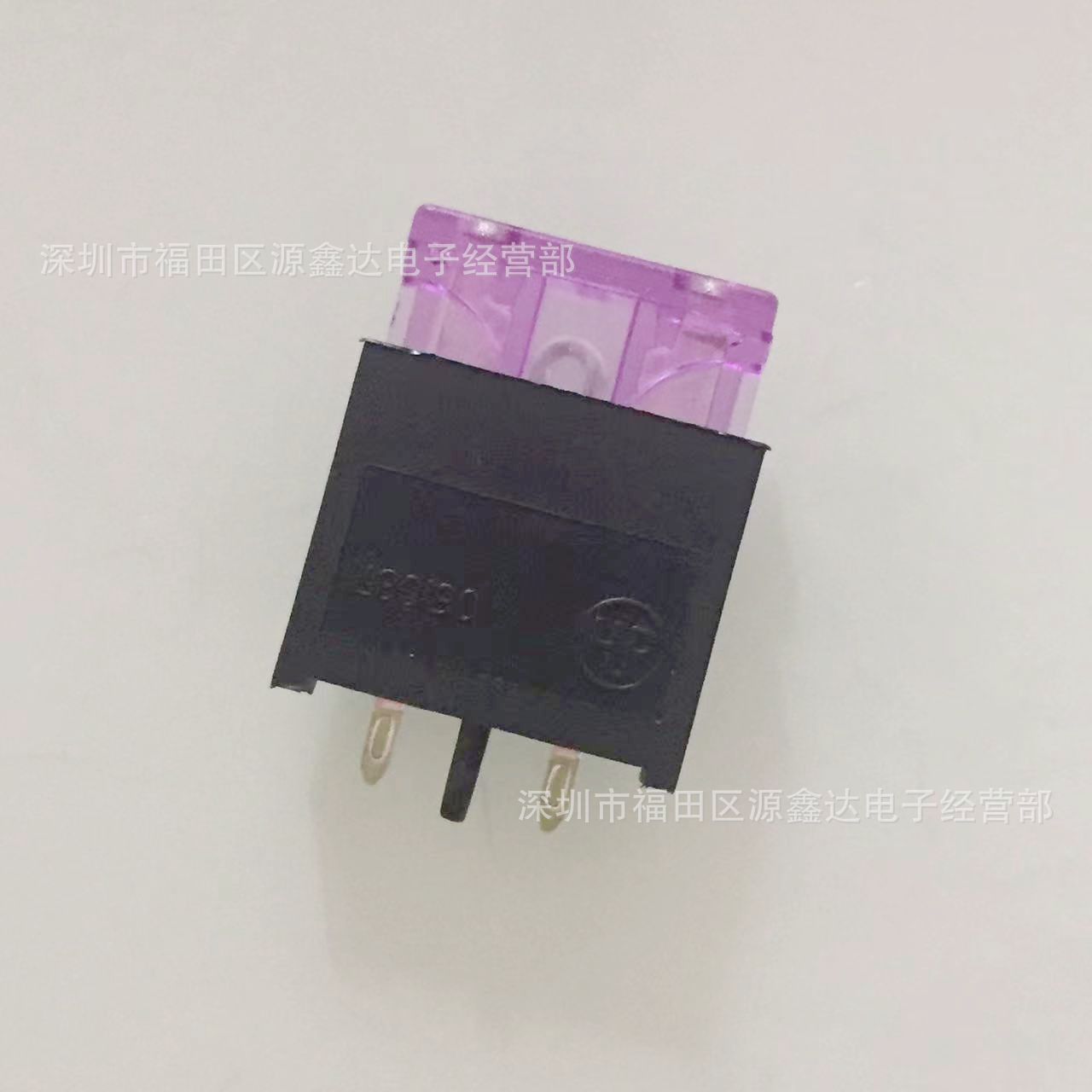 Medium Car Insert Holder, Medium Pin, Panel Mounting Car Fuse Box 06.087 Fuse Socket