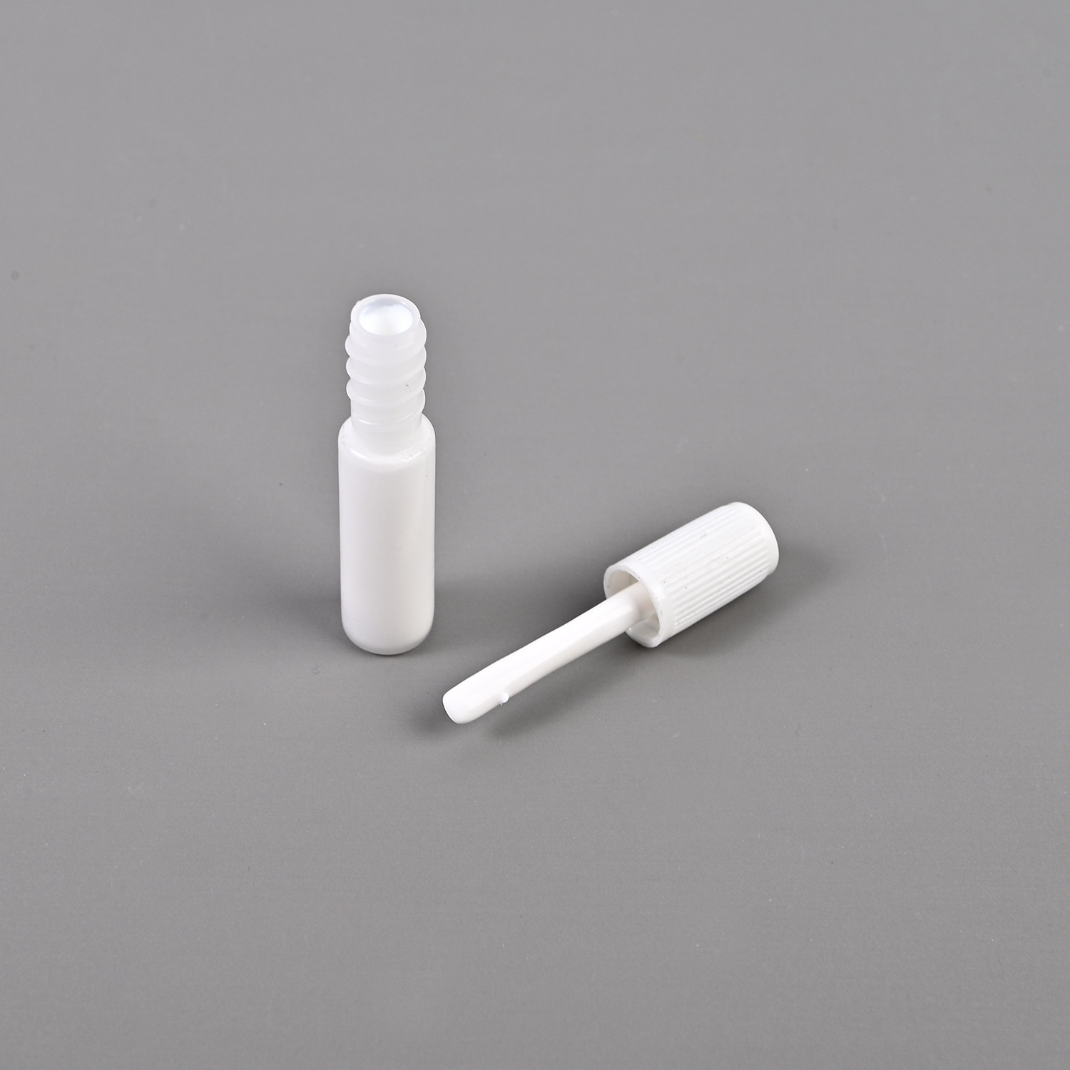 Small bottle glue false eyelash glue small round bottle glue eyelash glue wholesale