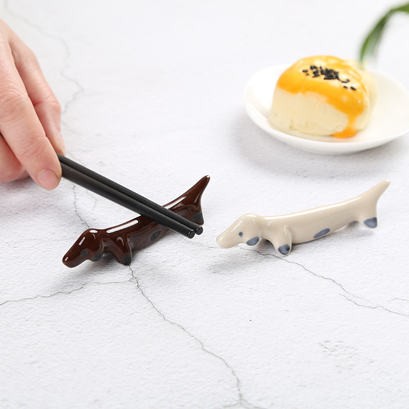 Japanese-style cute cartoon sausage dog ceramic chopsticks holder chopsticks holder hotel tableware home dining table decoration personalized Pen Holder