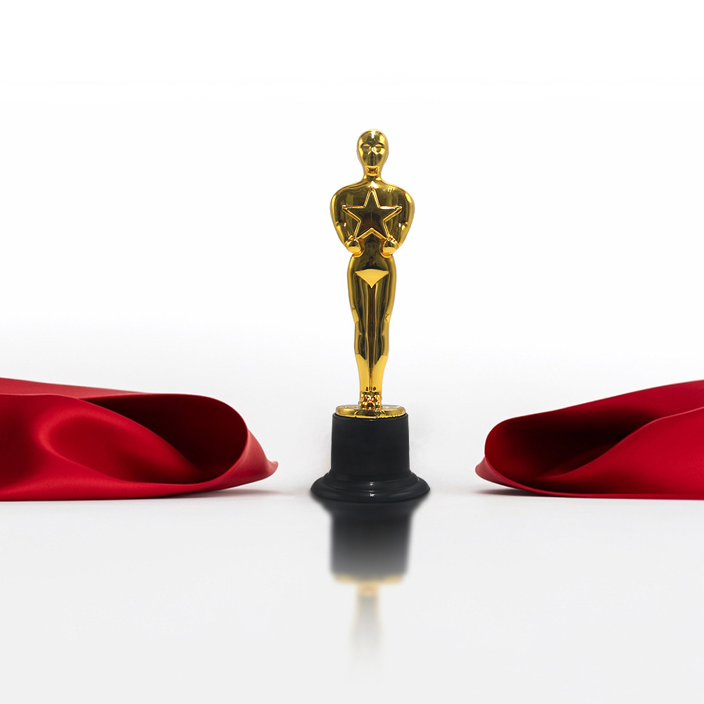 Cross-border Five-pointed Star Golden Man Trophy Children's Games Award Commemorative Gift Electroplated Gold Plastic Trophy