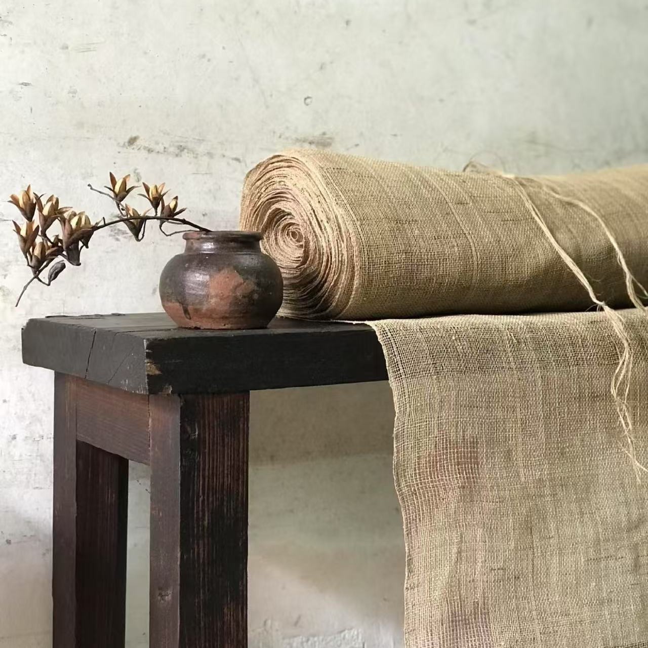 Powerful Factory Waterproof Jute Fabric Coated Thick and Fine Linen Fabric Raw Materials Wholesale Dyeing Spot Natural