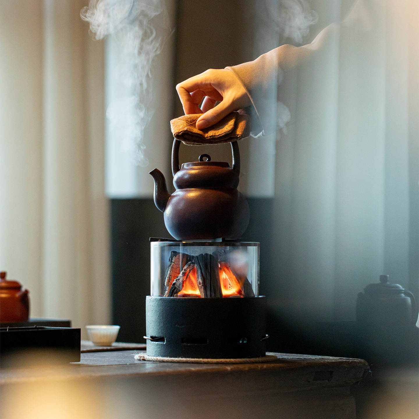 Japanese-Style Tea Brewing Stove with Charcoal Stove for Home Tea Room and Outdoor Open Flame Tea Brewing Stove