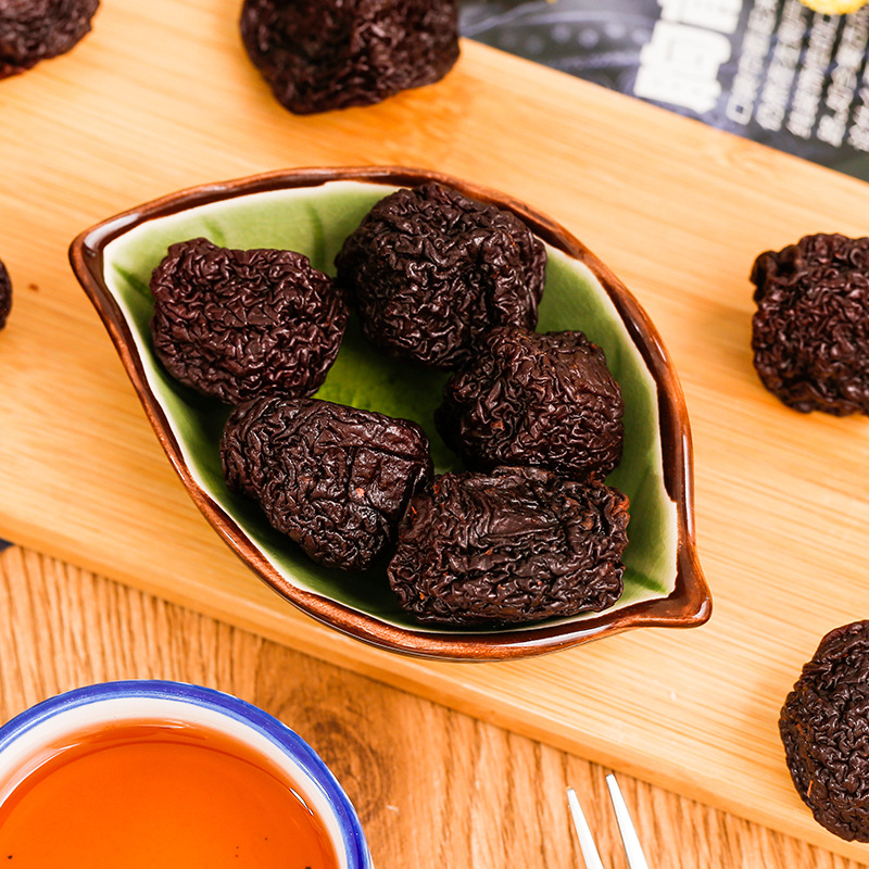 Green Xiangyuan Ancient Dried Plums 200g Canned Dried Plums Office Snacks Snack Food Manufacturer 22 Cans/Piece