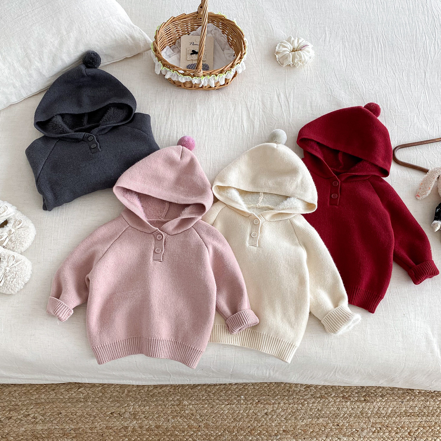 Dianxi's New Winter Collection: Fleece-Lined and Thickened Hooded Sweater for Infants and Toddlers, Stylish and Versatile Solid Color Knitwear for Baby Girls