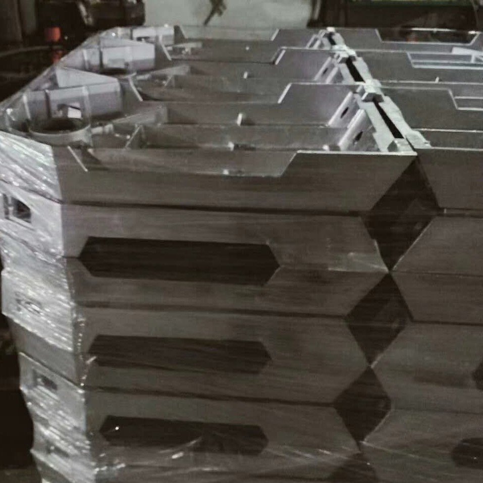 Huizhou Sand Turning Factory Specializes in Production of Ultrasonic Cast Aluminum Parts Ultrasonic Light Machine Cast Iron Accessories