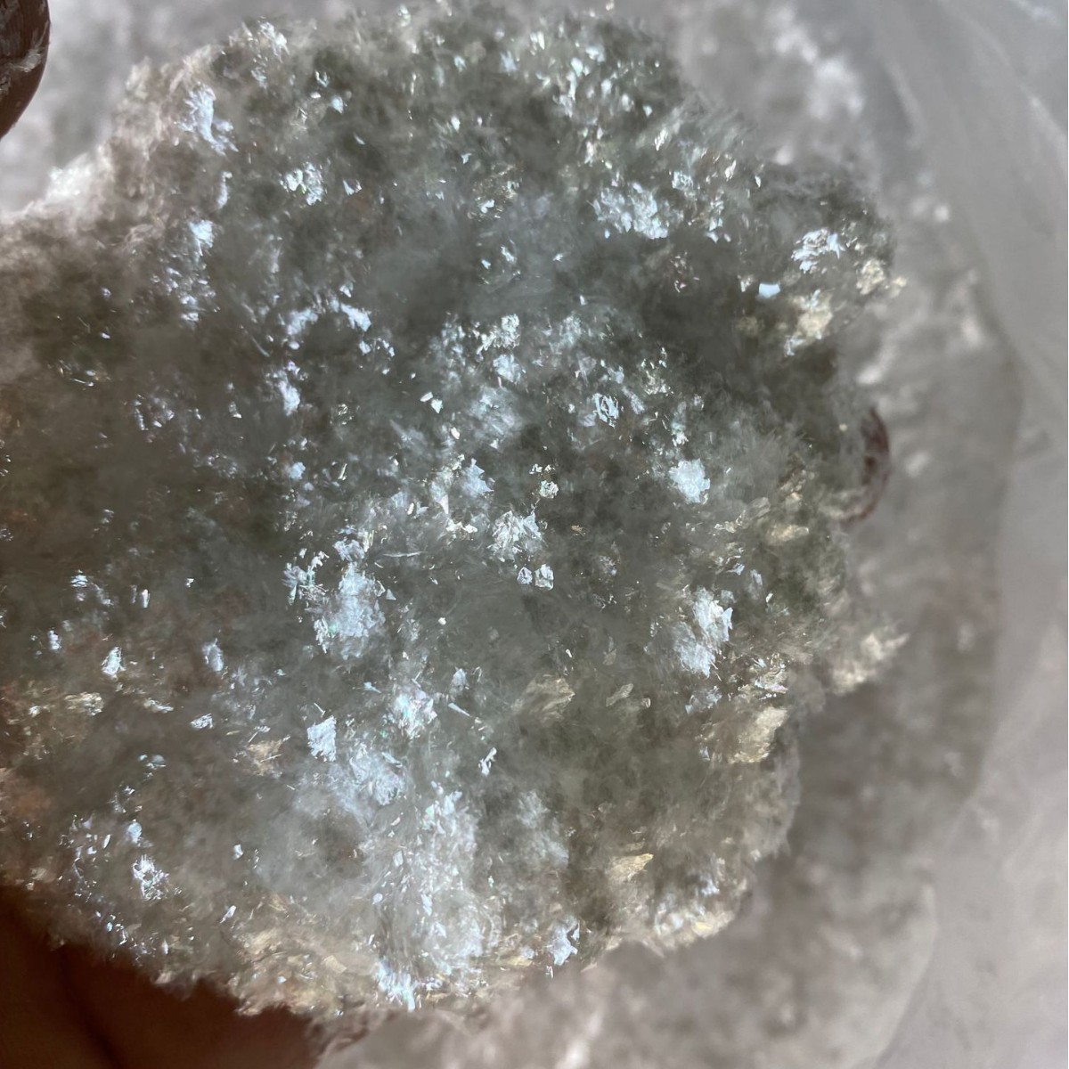 In-Stock New Product: Large Sequins, Glass Flakes, Transparent Flakes, Mineral Mica Flakes, DIY Craft Fragments