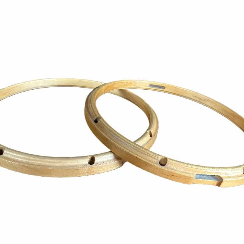 Деревянные кольца для ударных инструментов изготавливаются с использованием форм высокой прочности и пятиосевой обработки с высокой точностью формы