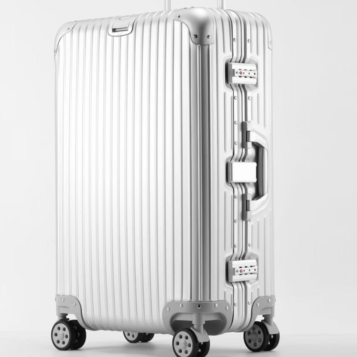 Чемодан для женщин на деловых поездках, чемодан для мужчин, прочный и надежный 20-дюймовый алюминиевый чемодан на колесах